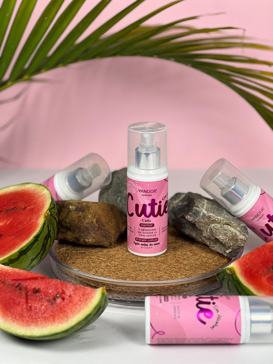 Perfume Para el Cabello Cutie. Con Keratina Hidrolizada, Aceite de Aguacate, 11 Aminoácidos y sin alcohol (135 ml)